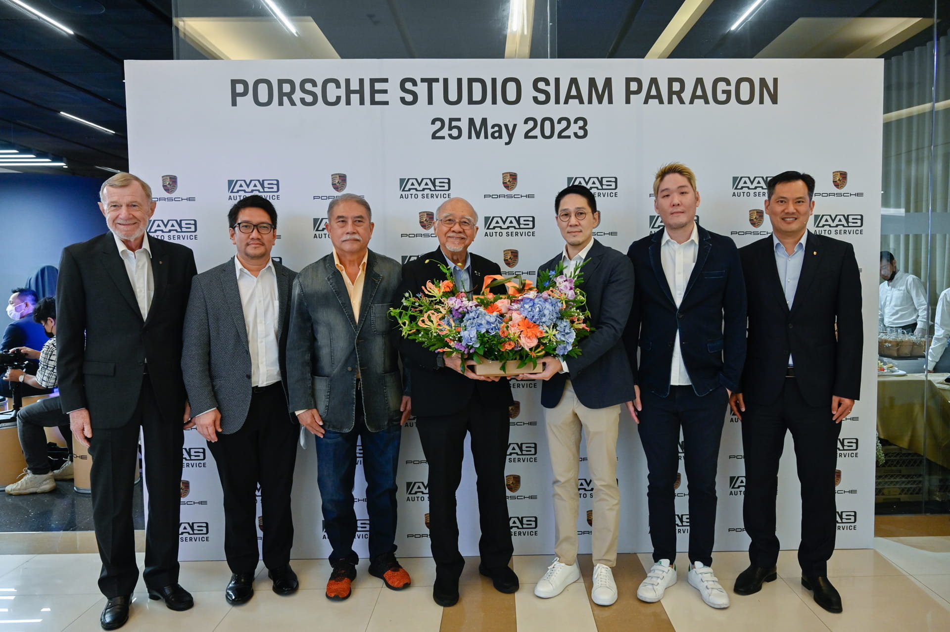 Porsche Studio Siam Paragon